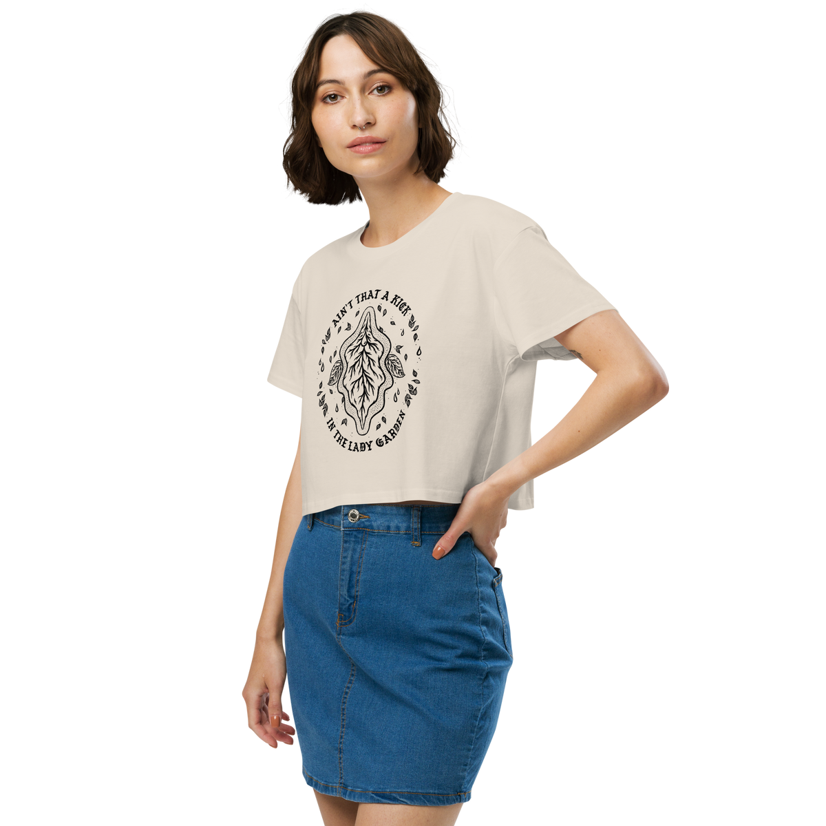 weird shit alley dungeon crawler carl lady garden tee shirt product image